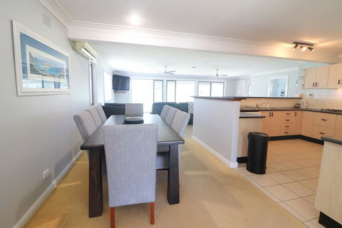 Boikon Beach House - Travel Search 1