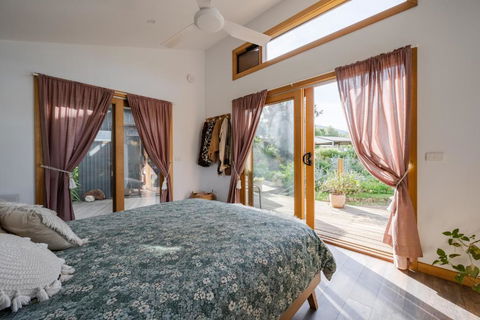 The Secret Garden - Alpine Retreat - Tourism Guide 1