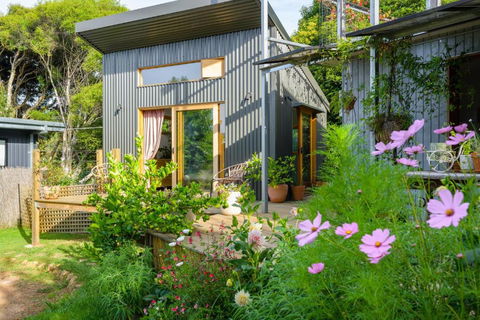 The Secret Garden - Alpine Retreat - Tourism Guide 3