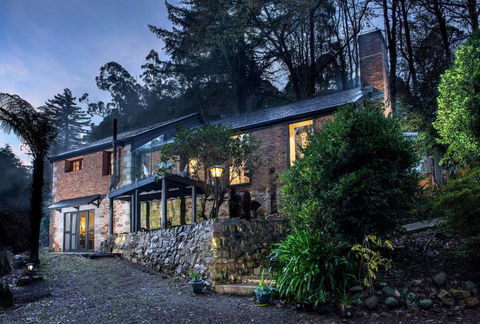 The Stone On The Hill - 3 Bedroom House - Travel Search 0