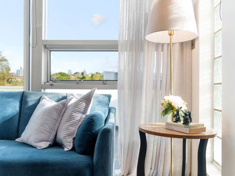 XQ Collection La Casa De Frida - Modern Studio With Balcony - Tourism Guide 0