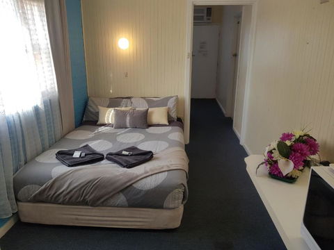 Whyalla Country Inn Motel - Travel Search 1