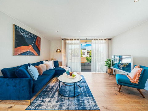 XQ Collection Saltwater Bondi Beach - Tourism Guide 0