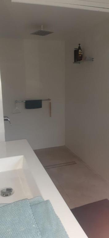 Alinta Accommodation - Tourism Guide 0