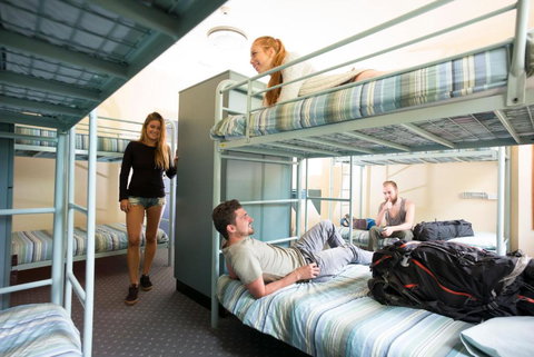 YHA Blue Mountains Katoomba - Tourism Guide 1