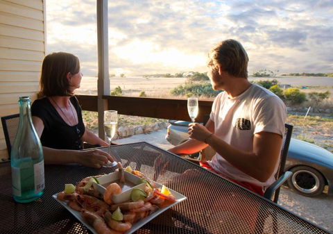 Coodlie Park Eco Retreat - Travel Agents 3
