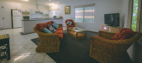 Darwin House - Cruises Travel 2