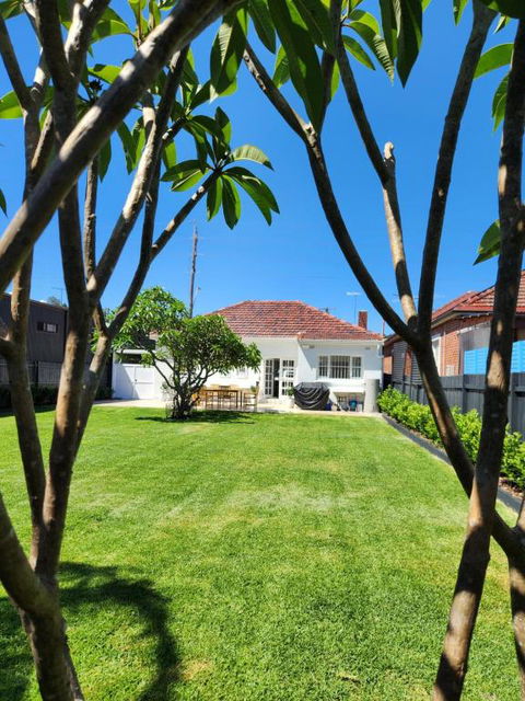 WOW - King Beds, Huge Yard, New Reno, Close To Beach, Private, Level No Stairs - Cruises Travel 0