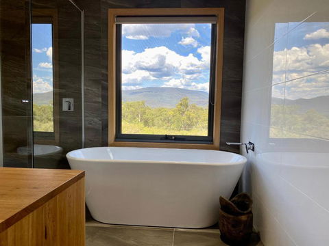Yarra Valley Country Escape - Travel Agents 1