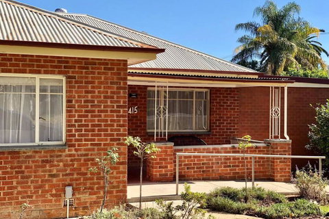 Young Olive - Travel Agents 0