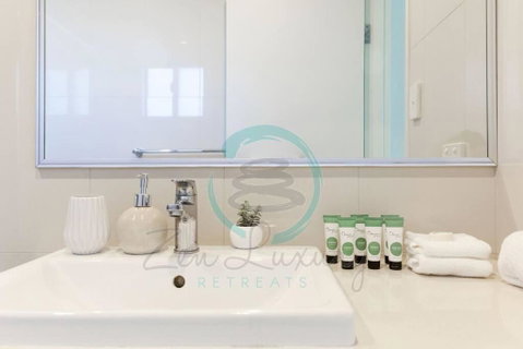 ZEN At ARRAY: 2BR Retreat In CBD - Tourism Guide 3