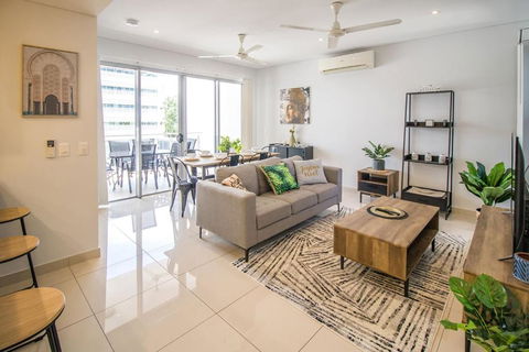 ZEN CENTRAL CBD - Affordable 3-Bdrm Apt In The Heart Of Darwin City - Tourism Guide 1