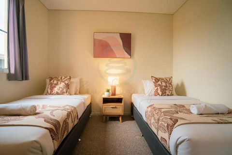 ZEN PARADISE - 2-BR Waterfront Ocean View Retreat - Tourism Guide 3