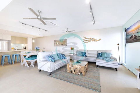 ZEN POINT PENTHOUSE 3-BR Executive W/front Retreat - Tourism Guide 3