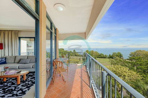 ZEN88 Esplanade: 3-BR Luxury Suite Near Waterfront - Tourism Guide 0