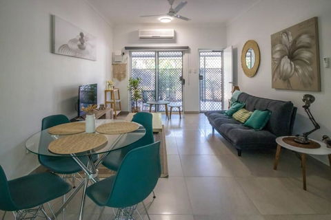 ZEN GARDEN - COZY 2-BR + Modern Design W/ Aircon - Tourism Guide 0