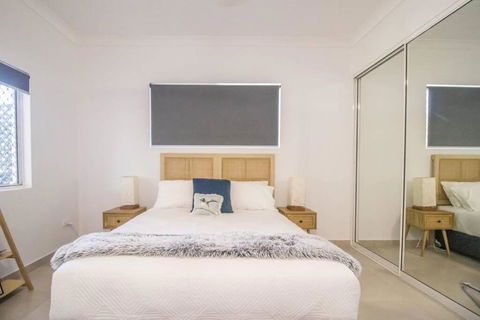 ZEN GARDEN - COZY 2-BR + Modern Design W/ Aircon - Tourism Guide 1