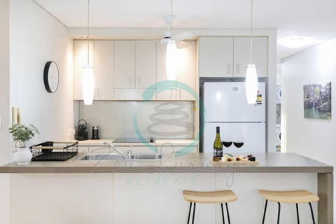 Zen On Stuart: 3-BR Penthouse Pad + Pool + BBQ - Travel Search 0