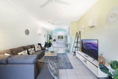 ZEN Westralia: 2-BR Cozy Inner-City Apt Near Shops - Tourism Guide 0