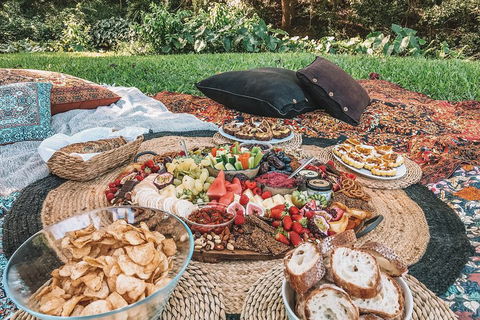 A Picnic In Byron Bay - Tourism Guide 1