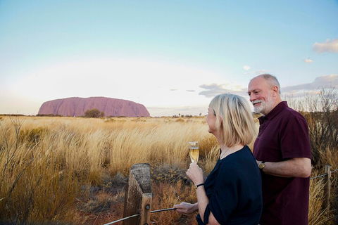 2-Day Uluru Sunset And Kata Tjuta Tour From Ayers Rock - Travel Search 3