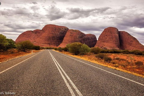 5-Hour Kata Tjuta Sunrise Tour From Ayers Rock With Breakfast - Travel Search 3