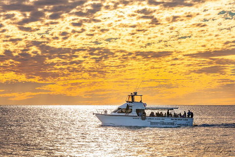 Kalbarri Sunset Coastal Cliff Cruise - Tourism Guide 1