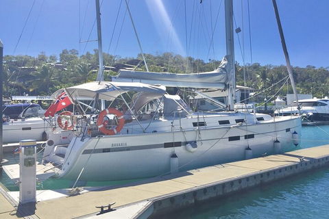 Sailing Curlew Escape On Moreton Bay - Tourism Guide 0