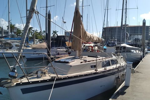 Townsville Small Group Sunset Sail Sailing Cruise Boat Tour Charter Hire - Travel Agents 1