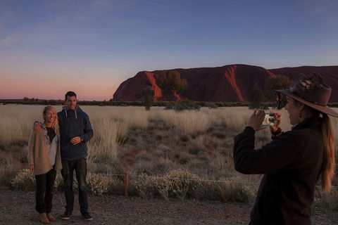 Highlights Of Uluru Including Sunrise And Breakfast - Travel Search 4