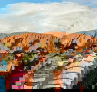 Ayers Rock Day Trip from Alice Springs Including Uluru Kata Tjuta and Sunset BBQ Dinner - Tourism Guide