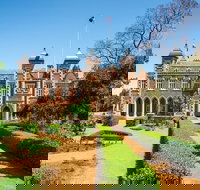 Perth Scavenger Hunt Perched On A Swan - Tourism Guide