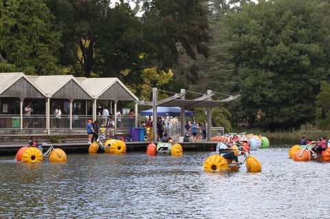 Yarra Valley, Dandenong Ranges Inc. Lunch With Wine,plus Morning Tea,chocolate - Cruises Travel 1